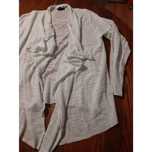 Size 14-16 Lane Bryant Sheer Long Sleeve Light Green Cardigan Open Outer Shirt - Picture 2 of 5